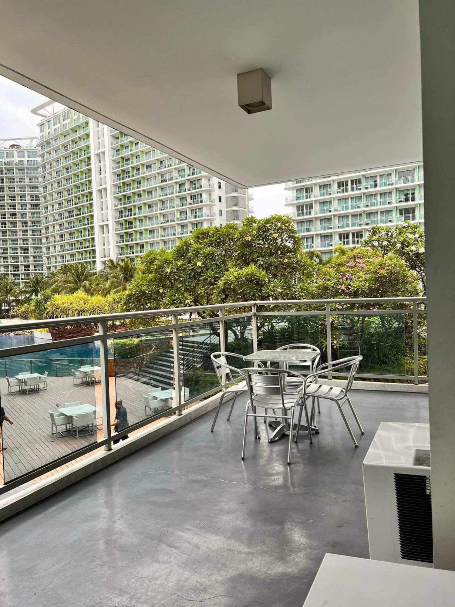 Beach Front Living In The Heart Of The City, Azure Residences Manila Zewnętrze zdjęcie