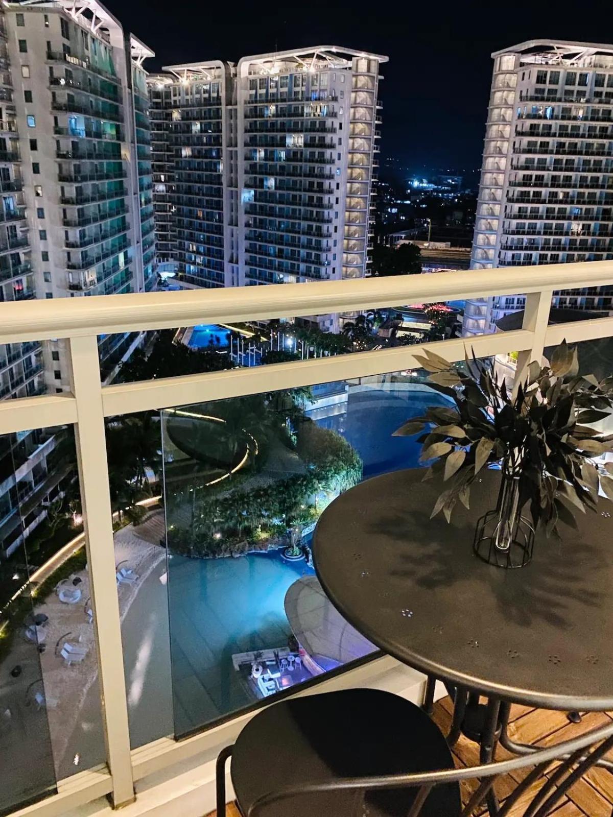 Beach Front Living In The Heart Of The City, Azure Residences Manila Zewnętrze zdjęcie